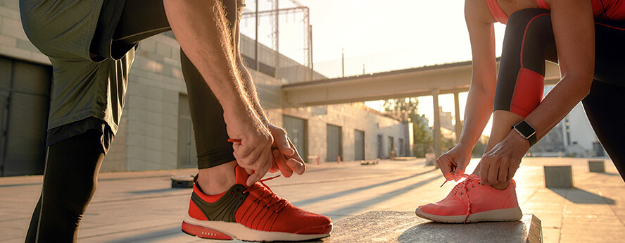 Exercising couple for their mental health